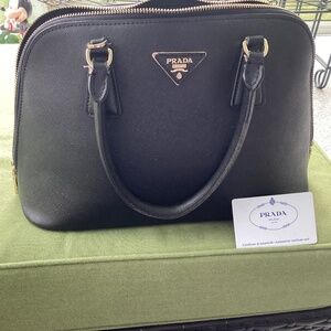 Open promenade bag Vernice Safflano Leather Medium